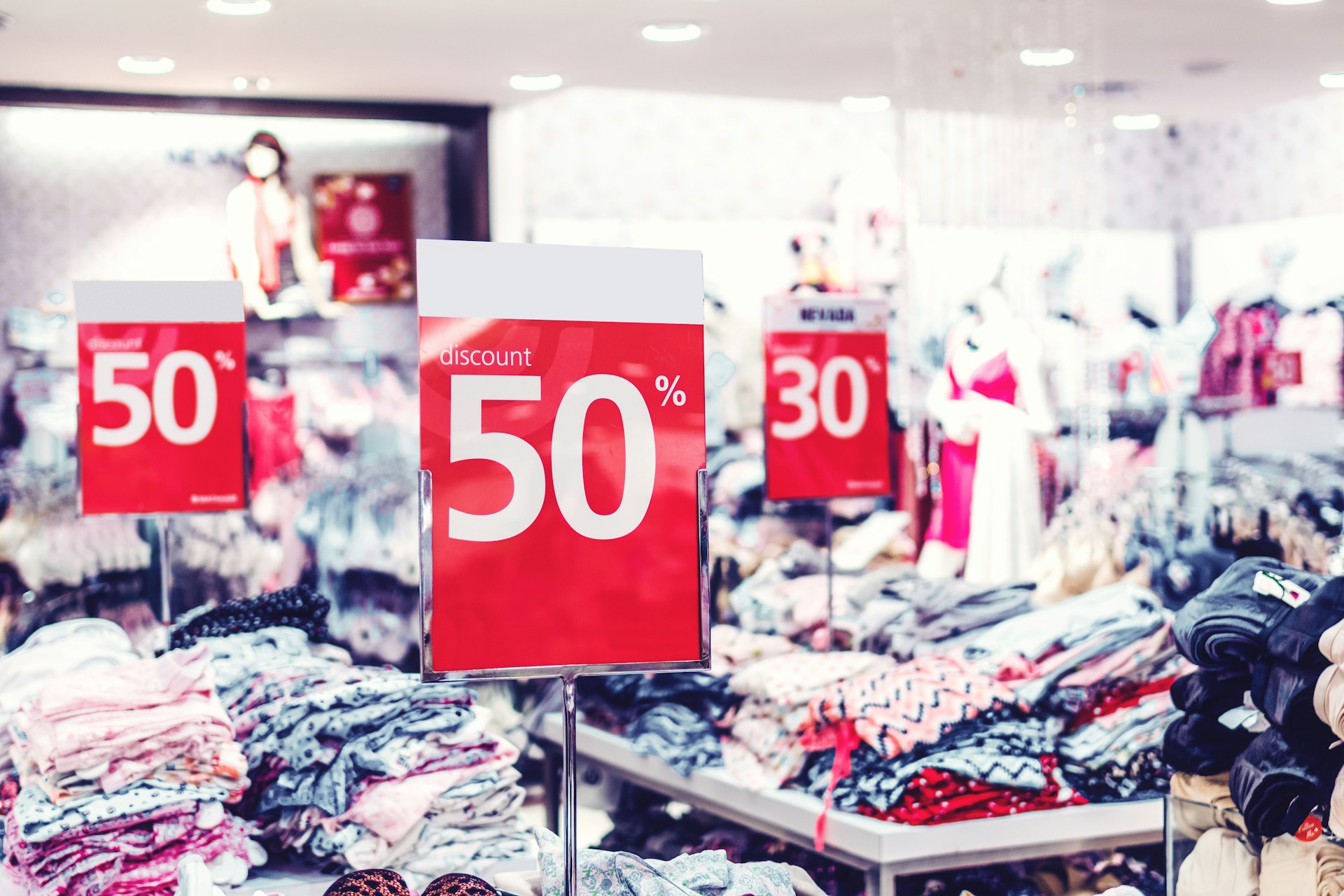 10 способов увеличить продажи в магазине одежды