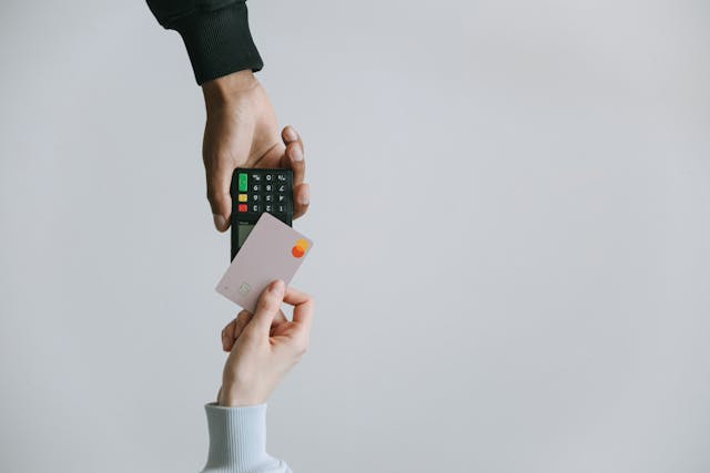 Работа с капризными клиентами: как сохранить нервы и продажи