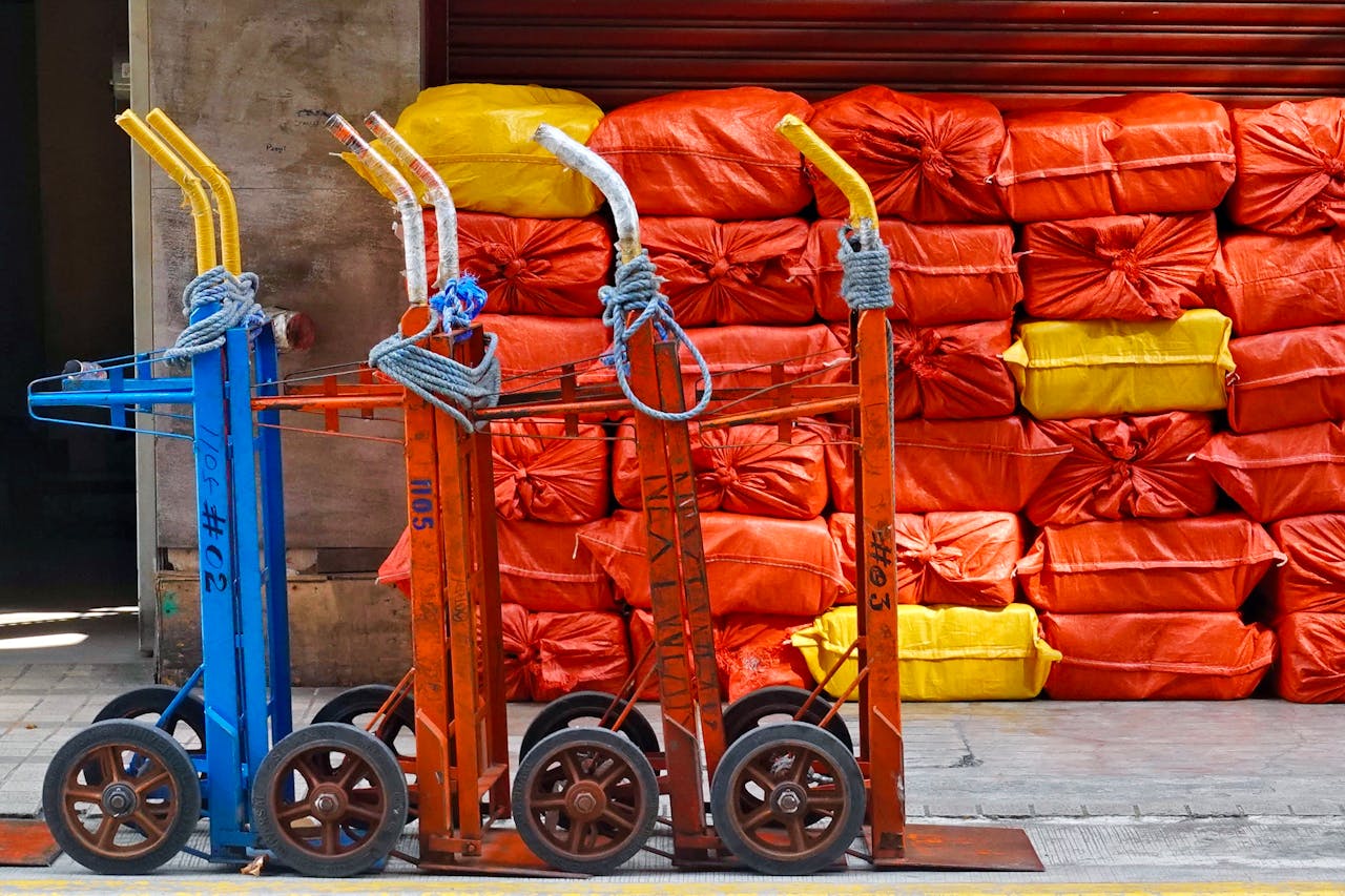 Сезонность товара: как планировать закупки, чтобы не остаться с неликвидом