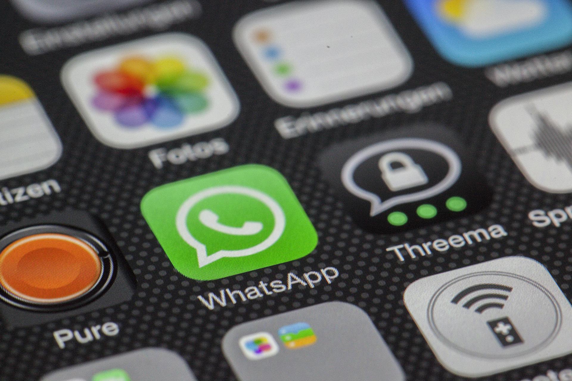 Продвижение в WhatsApp/Telegram через канал с горячими поступлениями и акциями
